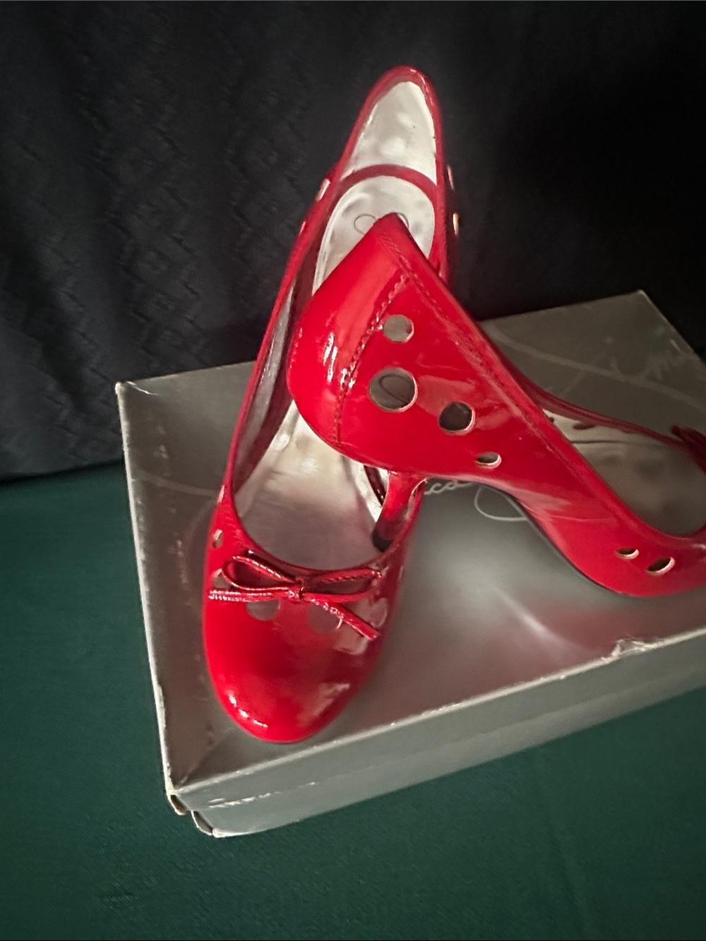 Jessica Simpson Red Patent Round-Toe Heels with Bow